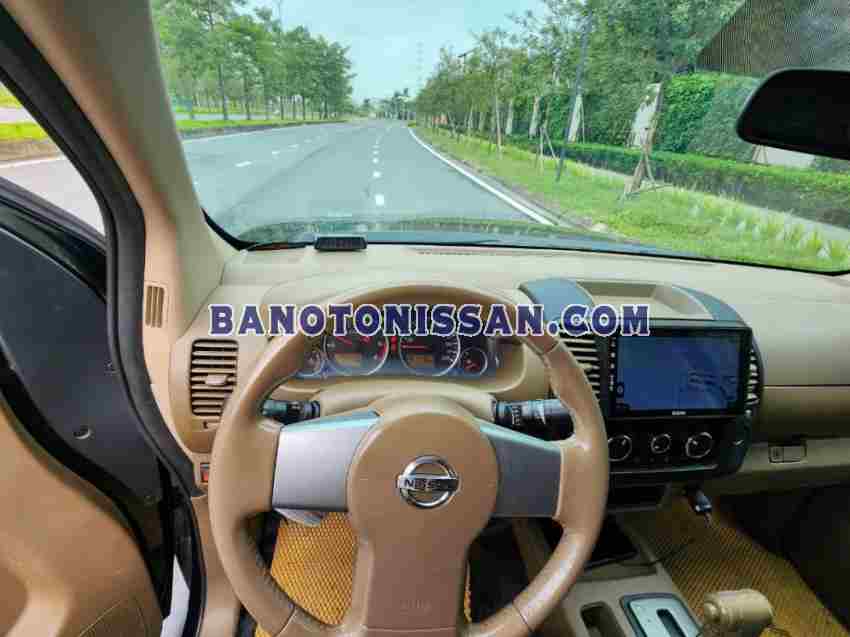 Cần bán Nissan Navara XE 2.5AT 4WD 2013 - Số tự động