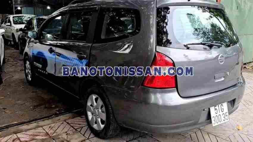 Cần bán gấp Nissan Grand livina 1.8 MT năm 2011 giá cực tốt
