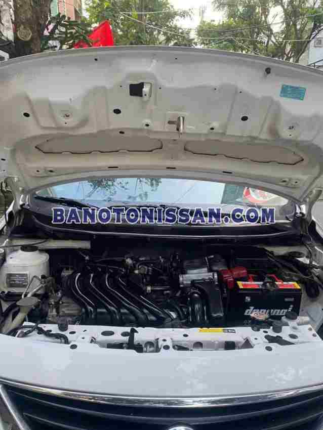 Cần bán xe Nissan Sunny XL màu Trắng 2016