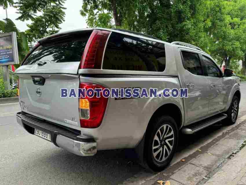 Bán Nissan Navara VL 2.5 AT 4WD 2015 - Bạc