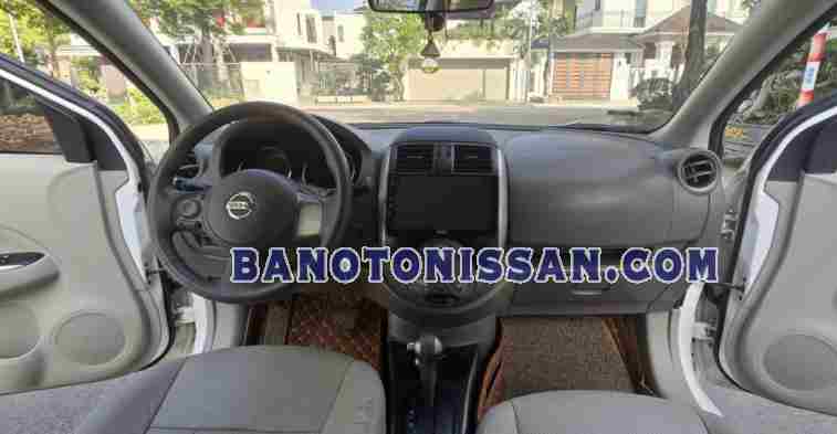 Bán xe Nissan Sunny XV sx 2015 - giá rẻ