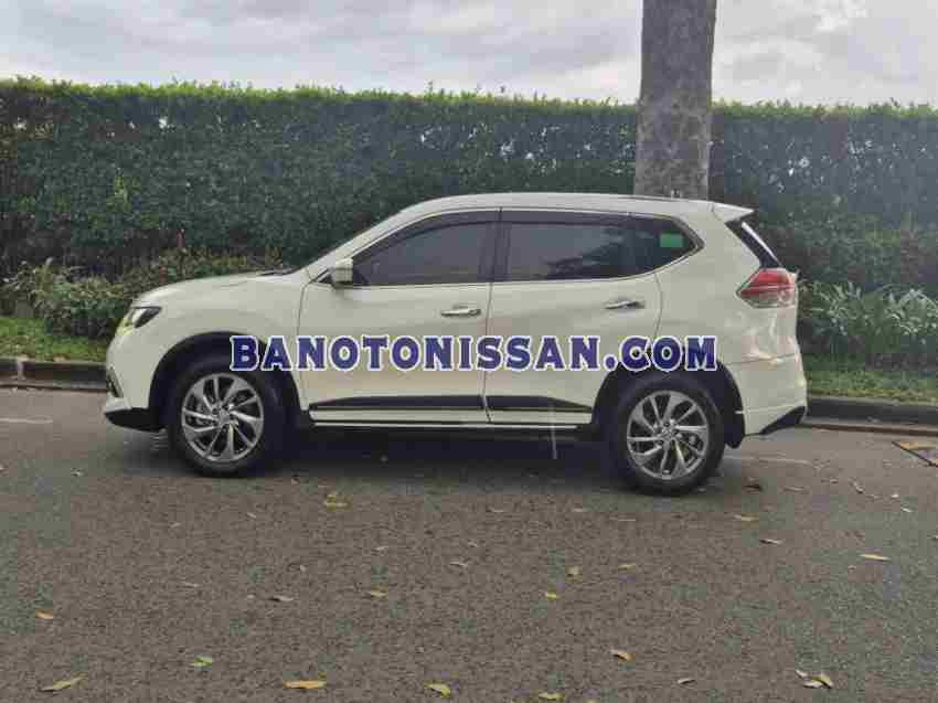 Cần bán gấp Nissan X trail 2.0 2WD đời 2018, màu Trắng Cần bán gấp Nissan X trail 2.0 2WD đời 2018, màu Trắng