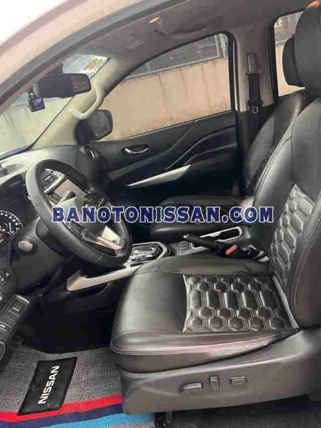 Nissan Navara 2021 Truck màu Trắng