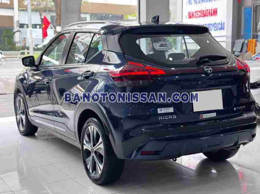 Cần bán xe Nissan Kicks e-Power V màu Xanh 2023