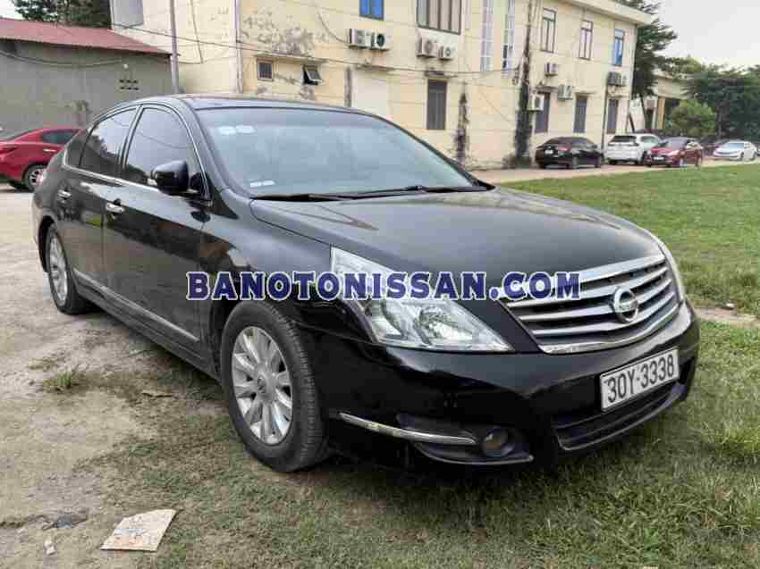 Cần bán gấp xe Nissan Teana 2.0 AT 2010 màu Đen